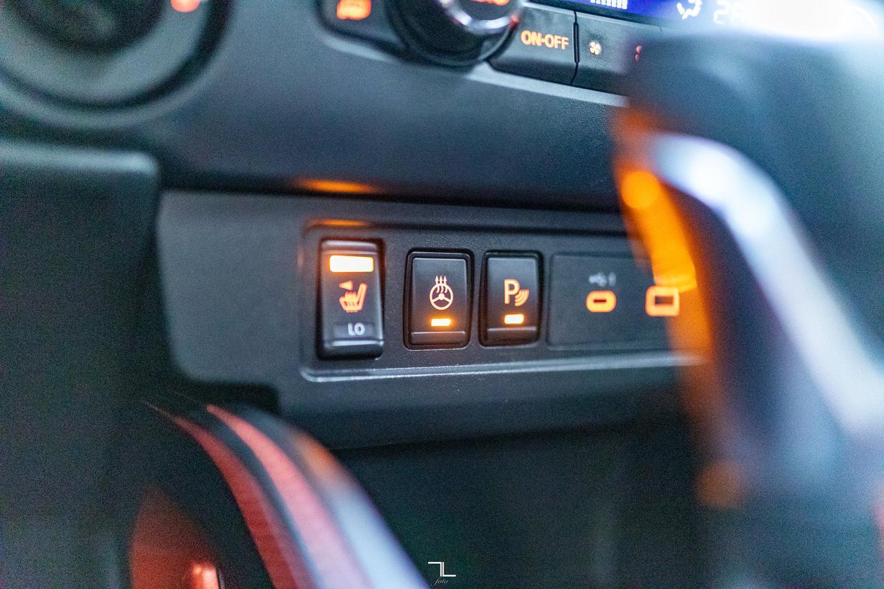 2024 Nissan Frontier 4x4 Crew Cab Pro-4X Luxury Leather Roof Nav BCam Red Deer AB