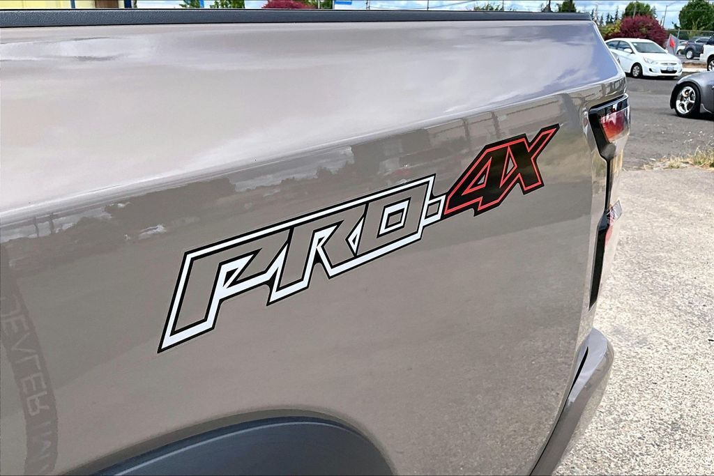 2024 Nissan Frontier PRO-4X OR
