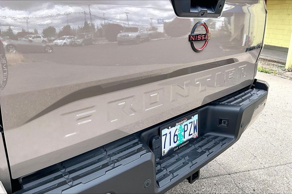 2024 Nissan Frontier PRO-4X OR