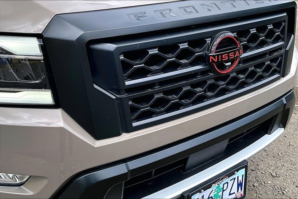 2024 Nissan Frontier PRO-4X OR