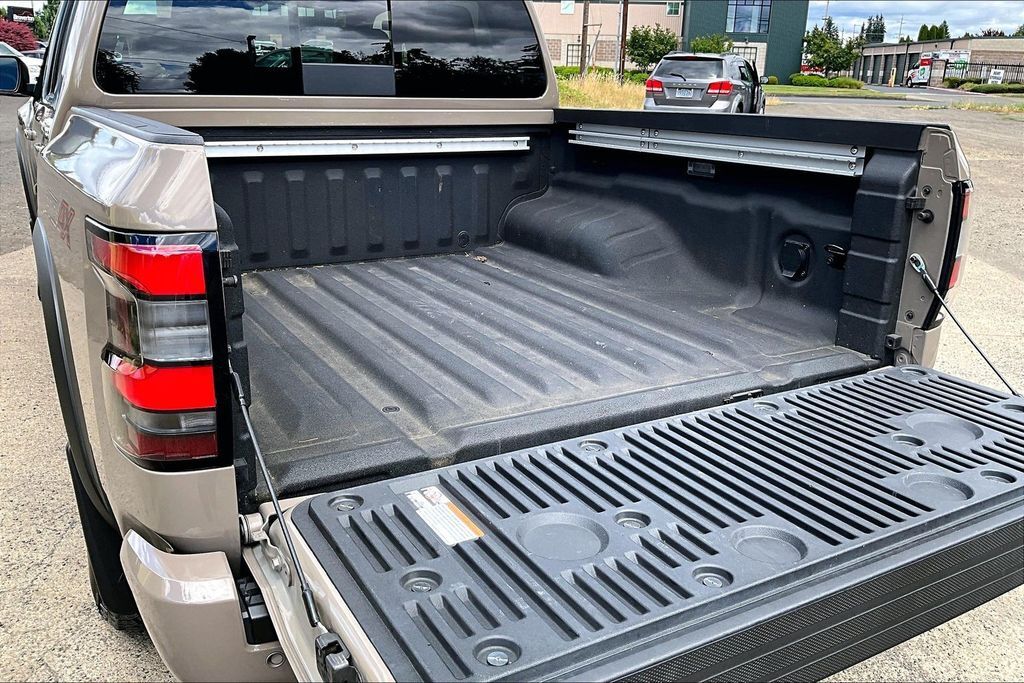 2024 Nissan Frontier PRO-4X OR