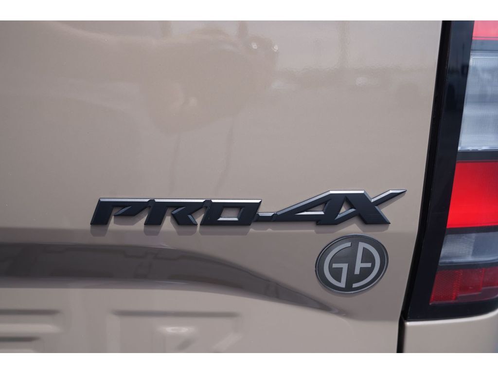 2024 Nissan Frontier PRO-4X Huntington UT