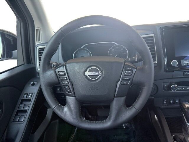 2024 Nissan Frontier SV  TX
