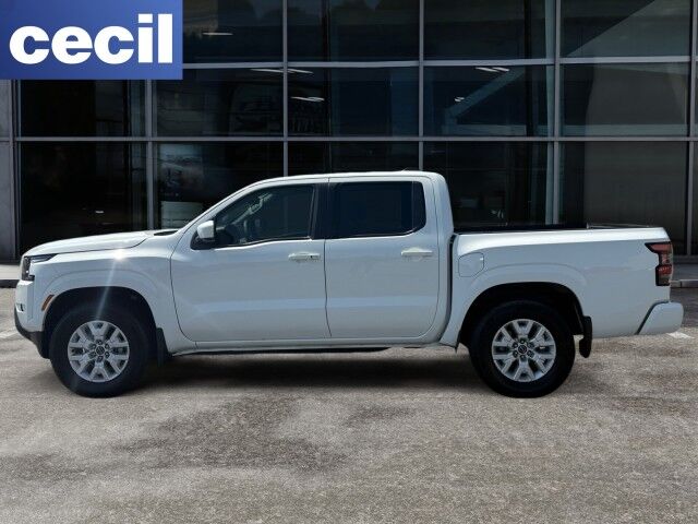 2024 Nissan Frontier SV  TX