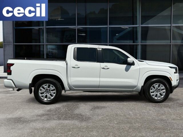 2024 Nissan Frontier SV  TX