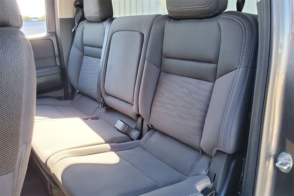 2024 Nissan Frontier SV Hondo TX