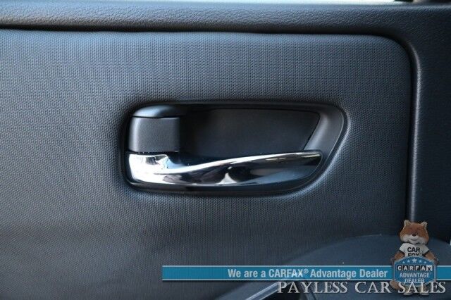 2024 Nissan Frontier SV / 4X4 / Crew Cab / Convenience Pkg / Tech Pkg / Auto Start / Power & Heated Cloth Seats / Heated Steering Wheel / Blind Spot Alert / Apple CarPlay & Android Auto / Keyless Entry & Start / Bed Liner / Tow Pkg / 1-Owner Anchorage AK