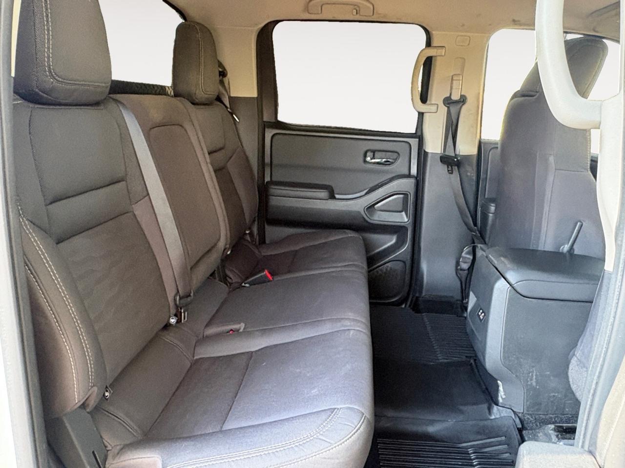 2024 Nissan Frontier SV, BACKUP CAMERA, FENDER FLARES, TOW PACKAGE, BLIND SPOT ALERT, LANE KEEP ASSIST, PRE COLLISIONA WARNING, APPLE CARPLAY/ANDROID AUTO, ONLY 1 OWNER, TAKE A RIDE IN THIS FRONTIER! Virginia Beach VA