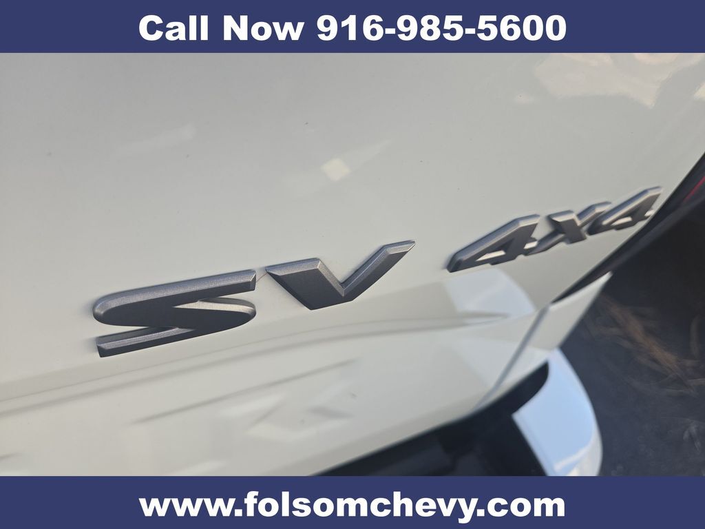 2024 Nissan Frontier SV