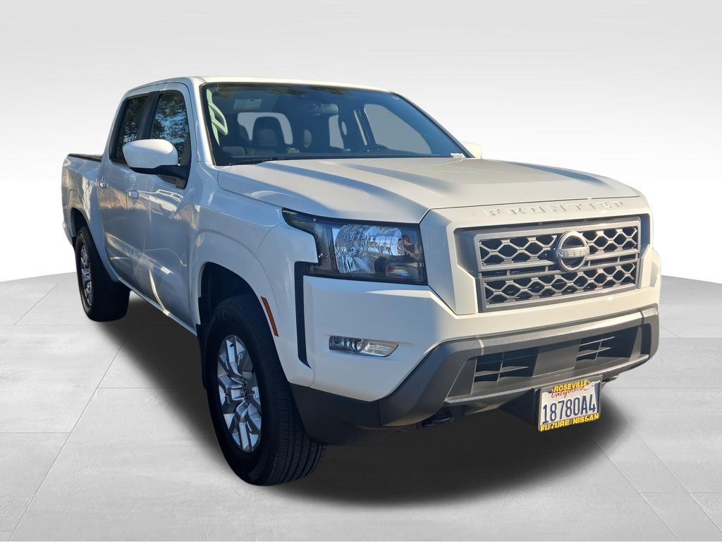 2024 Nissan Frontier SV