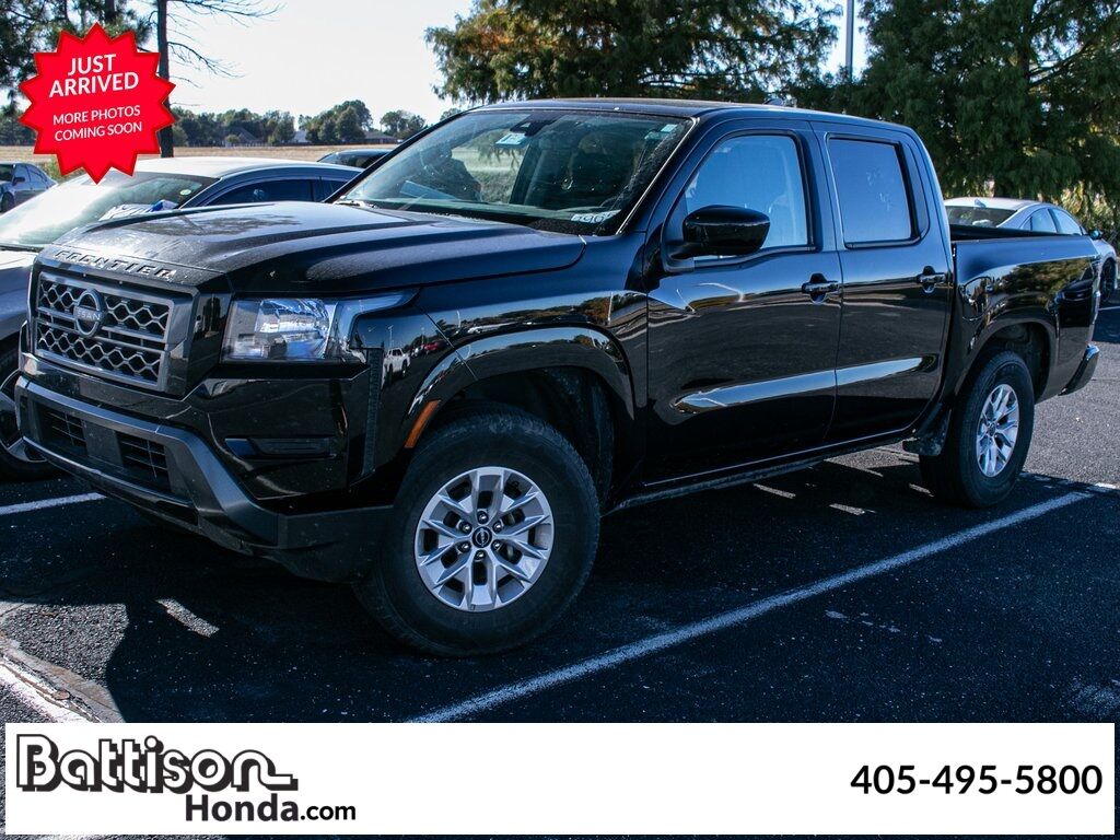 2024 Nissan Frontier SV