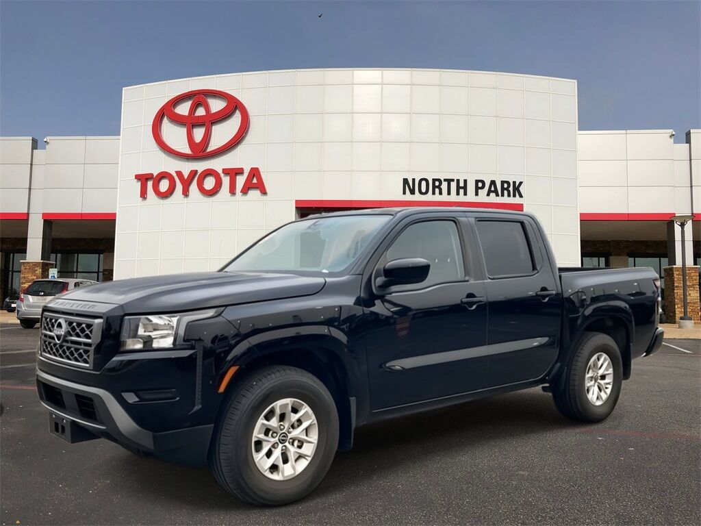 2024 Nissan Frontier SV
