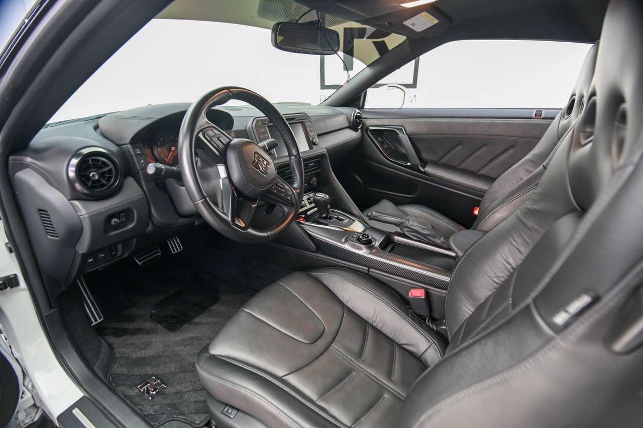 2024 Nissan GT-R