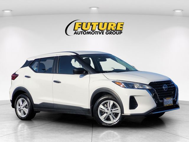 2024 Nissan Kicks S