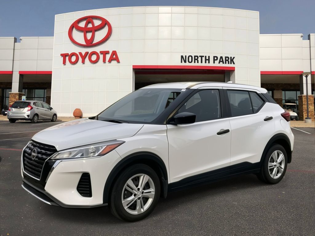 2024 Nissan Kicks S