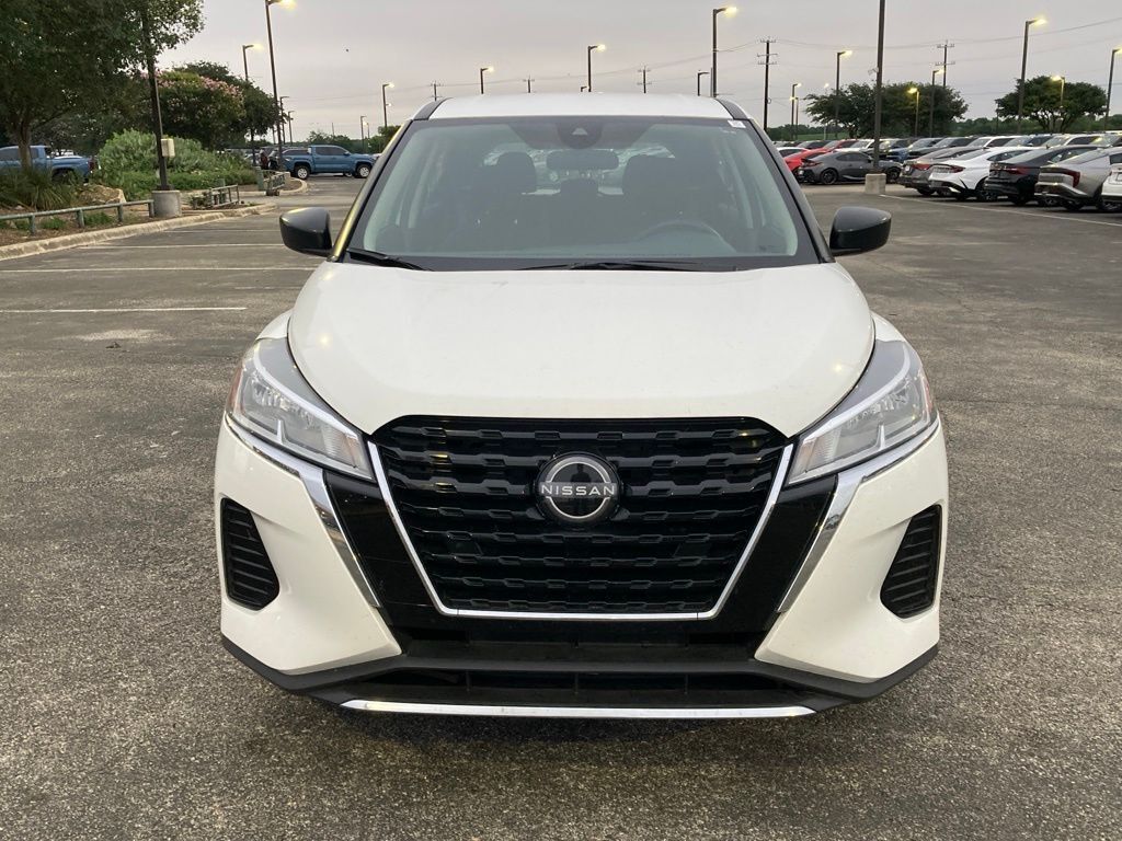 2024 Nissan Kicks S