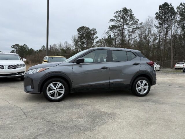 2024 Nissan Kicks S Xtronic CVT