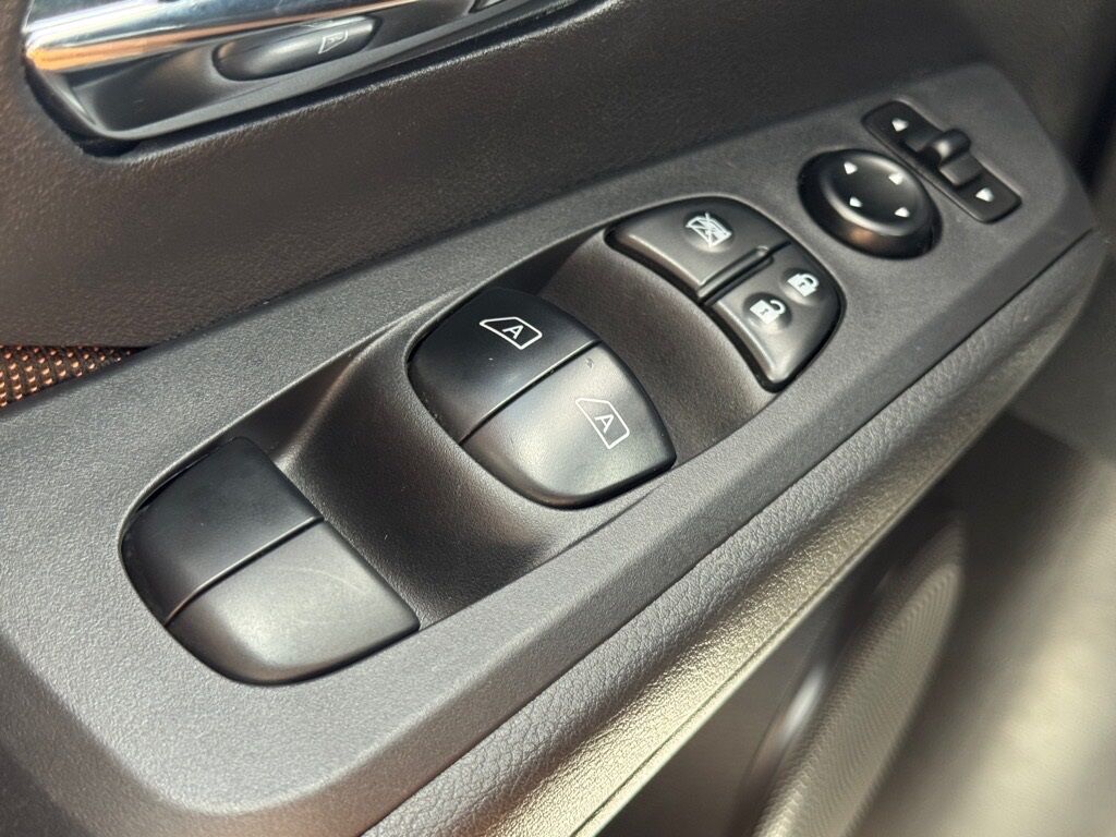 2024 Nissan Kicks SR Morristown TN