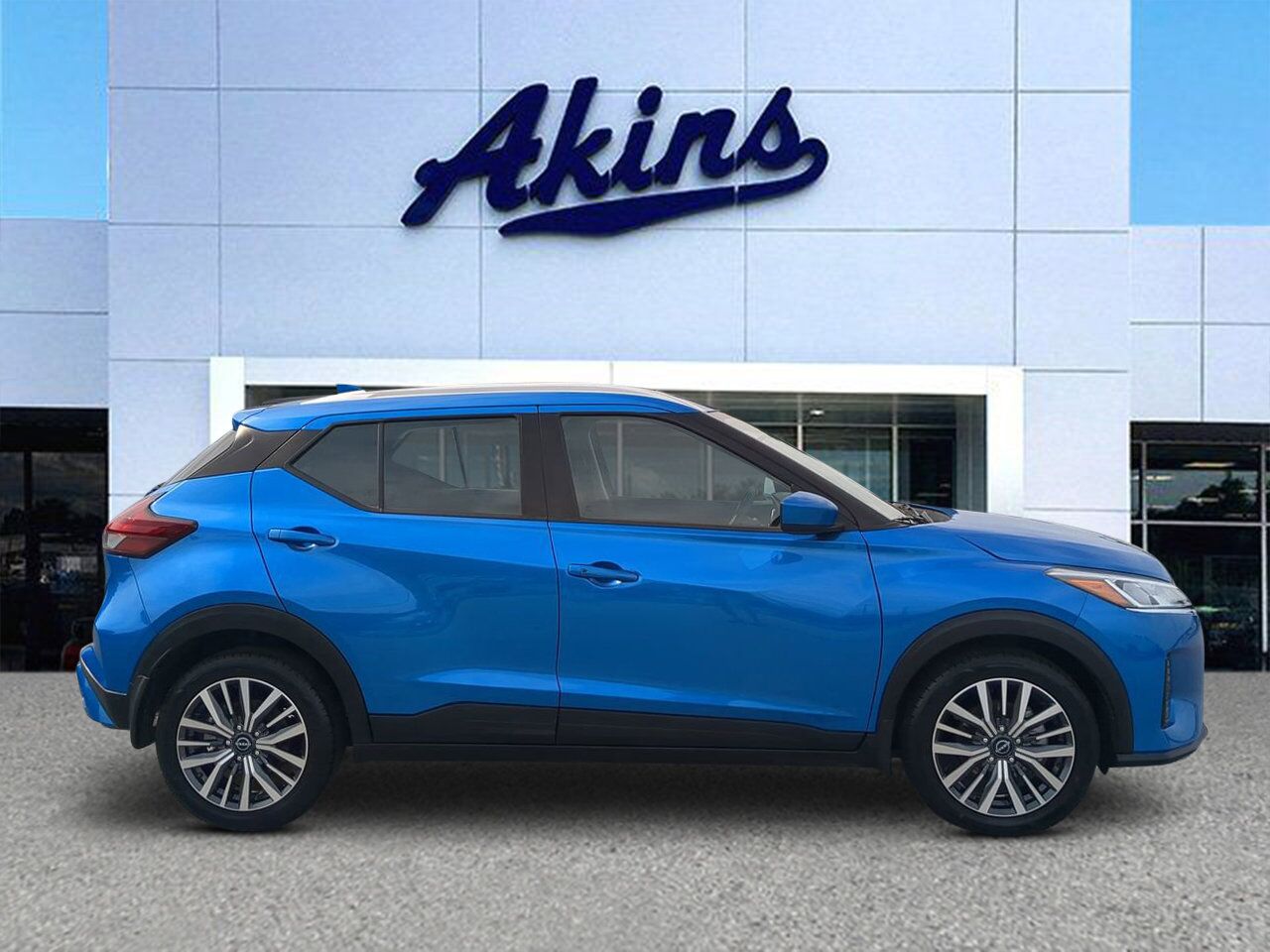 2024 Nissan Kicks SV