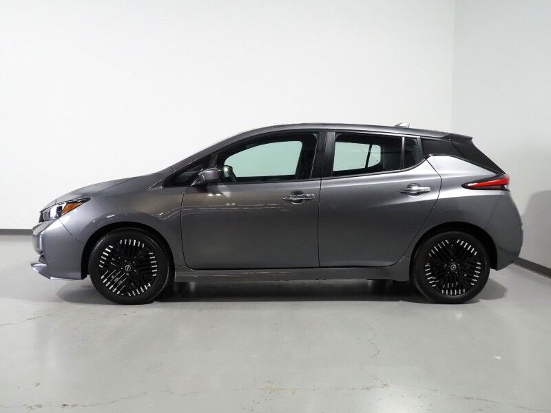 2024 Nissan LEAF SV PLUS *PROPILOT ASSIST, NAVIGATION, 360 VIEW CAMERAS, SAFETY ALERTS, ADAPTIVE CRUISE, HEATED SEATS/STEERING WHEEL, QUICK CHARGE, BLACK ALLOY WHEELS, APPLE CARPLAY Round Rock TX