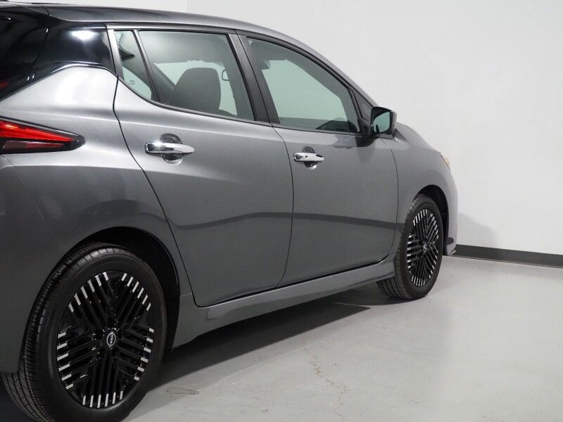 2024 Nissan LEAF SV PLUS *PROPILOT ASSIST, NAVIGATION, 360 VIEW CAMERAS, SAFETY ALERTS, ADAPTIVE CRUISE, HEATED SEATS/STEERING WHEEL, QUICK CHARGE, BLACK ALLOY WHEELS, APPLE CARPLAY Round Rock TX