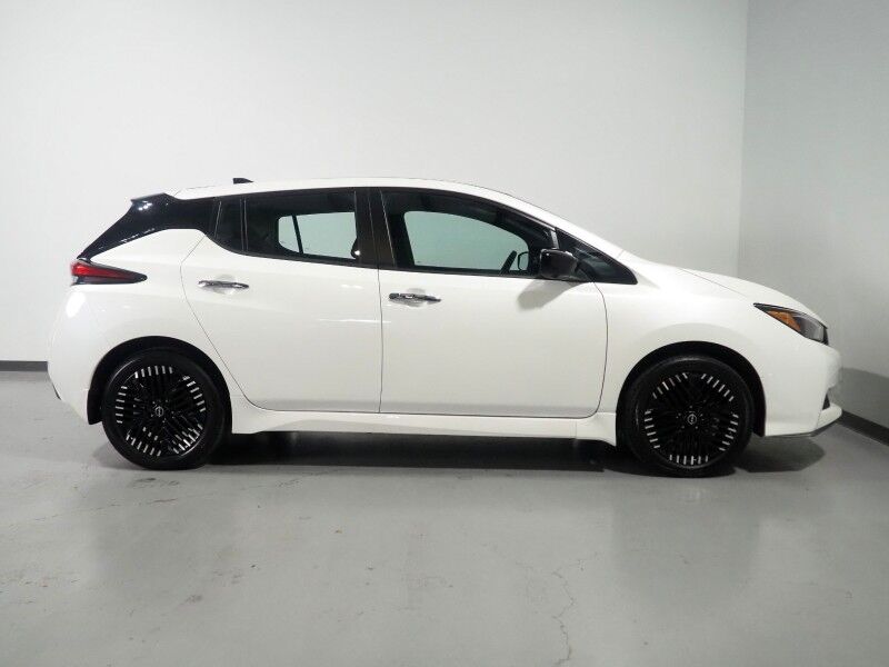 2024 Nissan LEAF SV PLUS *PROPILOT ASSIST, NAVIGATION, 360 VIEW CAMERAS, SAFETY ALERTS, ADAPTIVE CRUISE, HEATED SEATS/STEERING WHEEL, QUICK CHARGE, BLACK ALLOY WHEELS, APPLE CARPLAY Round Rock TX
