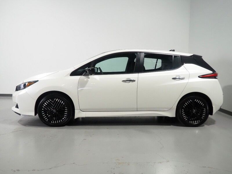 2024 Nissan LEAF SV PLUS *PROPILOT ASSIST, NAVIGATION, 360 VIEW CAMERAS, SAFETY ALERTS, ADAPTIVE CRUISE, HEATED SEATS/STEERING WHEEL, QUICK CHARGE, BLACK ALLOY WHEELS, APPLE CARPLAY Round Rock TX