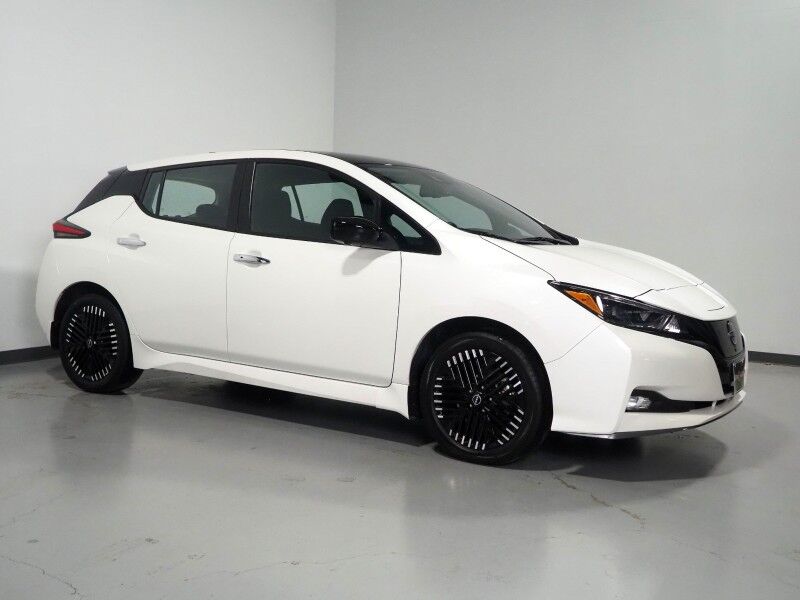 2024 Nissan LEAF SV PLUS *PROPILOT ASSIST, NAVIGATION, 360 VIEW CAMERAS, SAFETY ALERTS, ADAPTIVE CRUISE, HEATED SEATS/STEERING WHEEL, QUICK CHARGE, BLACK ALLOY WHEELS, APPLE CARPLAY