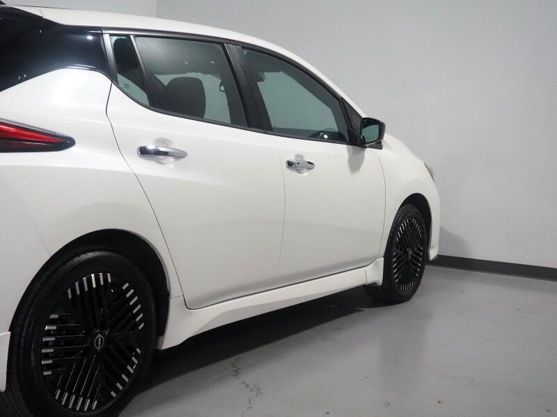2024 Nissan LEAF SV PLUS *PROPILOT ASSIST, NAVIGATION, 360 VIEW CAMERAS, SAFETY ALERTS, ADAPTIVE CRUISE, HEATED SEATS/STEERING WHEEL, QUICK CHARGE, BLACK ALLOY WHEELS, APPLE CARPLAY Round Rock TX