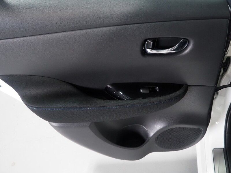 2024 Nissan LEAF SV PLUS *PROPILOT ASSIST, NAVIGATION, 360 VIEW CAMERAS, SAFETY ALERTS, ADAPTIVE CRUISE, HEATED SEATS/STEERING WHEEL, QUICK CHARGE, BLACK ALLOY WHEELS, APPLE CARPLAY Round Rock TX