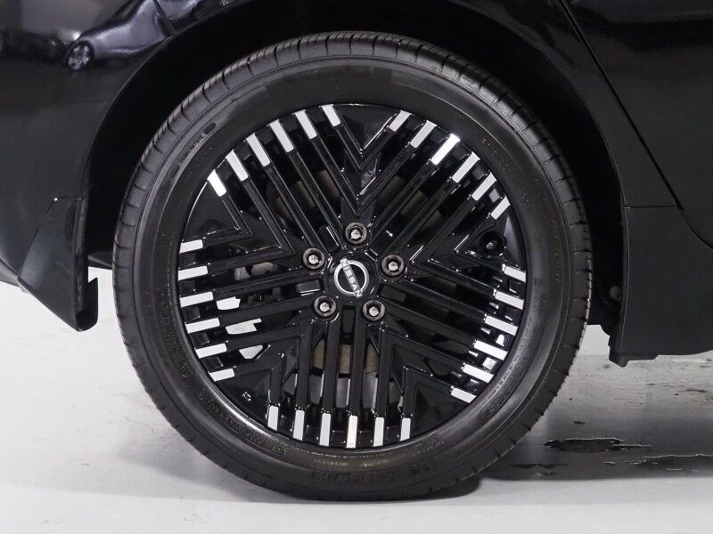 2024 Nissan LEAF SV PLUS *PROPILOT ASSIST, NAVIGATION, 360 VIEW CAMERAS, SAFETY ALERTS, ADAPTIVE CRUISE, HEATED SEATS/STEERING WHEEL, QUICK CHARGE, BLACK ALLOY WHEELS, APPLE CARPLAY Round Rock TX