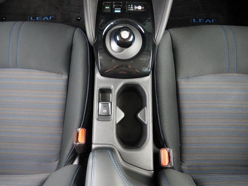 2024 Nissan LEAF SV PLUS *PROPILOT ASSIST, NAVIGATION, 360 VIEW CAMERAS, SAFETY ALERTS, ADAPTIVE CRUISE, HEATED SEATS/STEERING WHEEL, QUICK CHARGE, BLACK ALLOY WHEELS, APPLE CARPLAY Round Rock TX