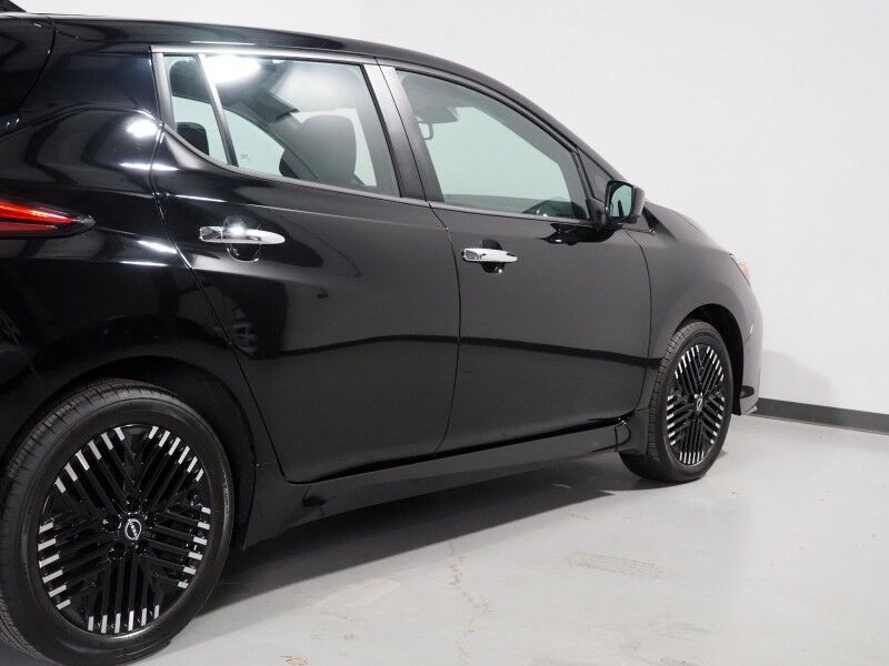 2024 Nissan LEAF SV PLUS *PROPILOT ASSIST, NAVIGATION, 360 VIEW CAMERAS, SAFETY ALERTS, ADAPTIVE CRUISE, HEATED SEATS/STEERING WHEEL, QUICK CHARGE, BLACK ALLOY WHEELS, APPLE CARPLAY Round Rock TX