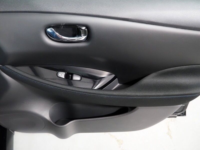 2024 Nissan LEAF SV PLUS *PROPILOT ASSIST, NAVIGATION, 360 VIEW CAMERAS, SAFETY ALERTS, ADAPTIVE CRUISE, HEATED SEATS/STEERING WHEEL, QUICK CHARGE, BLACK ALLOY WHEELS, APPLE CARPLAY Round Rock TX