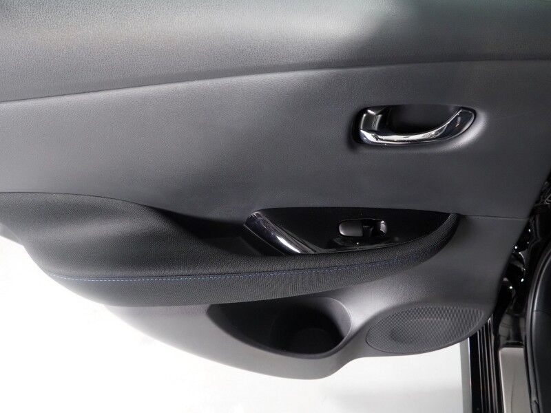 2024 Nissan LEAF SV PLUS *PROPILOT ASSIST, NAVIGATION, 360 VIEW CAMERAS, SAFETY ALERTS, ADAPTIVE CRUISE, HEATED SEATS/STEERING WHEEL, QUICK CHARGE, BLACK ALLOY WHEELS, APPLE CARPLAY Round Rock TX