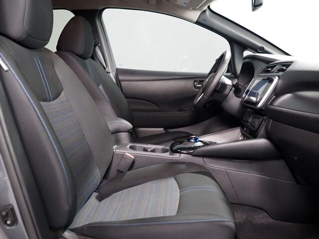2024 Nissan LEAF SV PLUS *PROPILOT ASSIST, NAVIGATION, 360 VIEW CAMERAS, SAFETY ALERTS, ADAPTIVE CRUISE, HEATED SEATS/STEERING WHEEL, QUICK CHARGE, BLACK ALLOY WHEELS, APPLE CARPLAY Round Rock TX