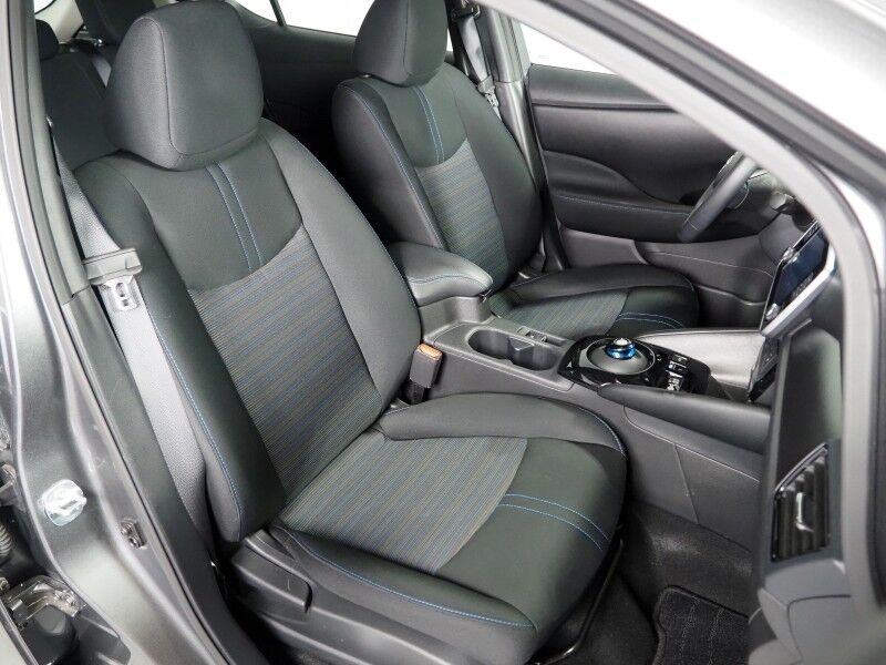 2024 Nissan LEAF SV PLUS *PROPILOT ASSIST, NAVIGATION, 360 VIEW CAMERAS, SAFETY ALERTS, ADAPTIVE CRUISE, HEATED SEATS/STEERING WHEEL, QUICK CHARGE, BLACK ALLOY WHEELS, APPLE CARPLAY