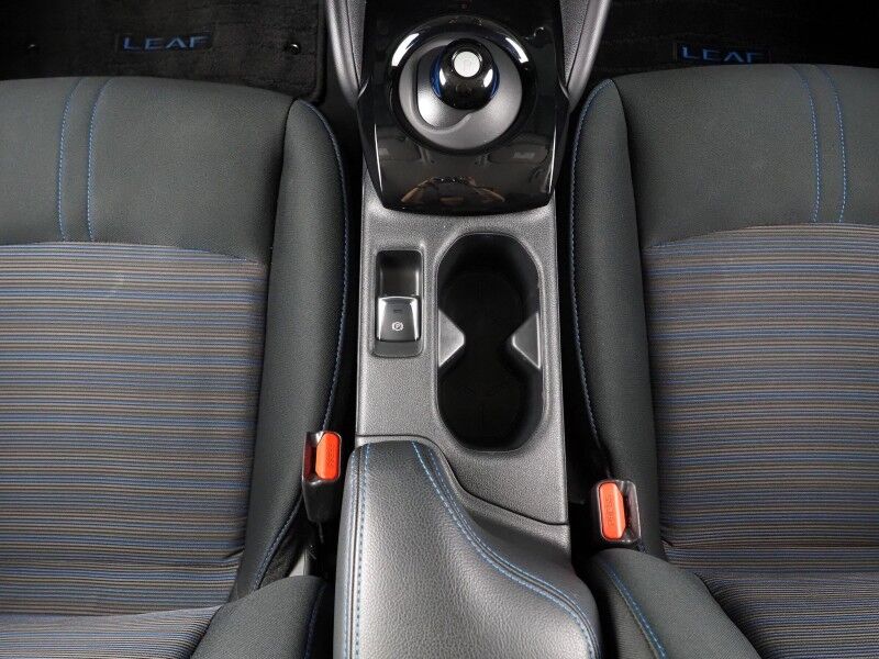 2024 Nissan LEAF SV PLUS *PROPILOT ASSIST, NAVIGATION, 360 VIEW CAMERAS, SAFETY ALERTS, ADAPTIVE CRUISE, HEATED SEATS/STEERING WHEEL, QUICK CHARGE, BLACK ALLOY WHEELS, APPLE CARPLAY Round Rock TX