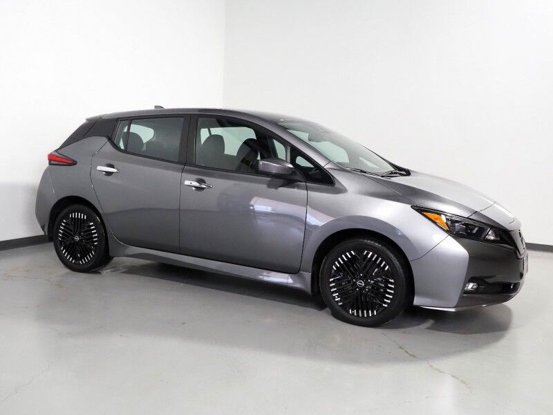 2024 Nissan LEAF SV PLUS *PROPILOT ASSIST, NAVIGATION, 360 VIEW CAMERAS, SAFETY ALERTS, ADAPTIVE CRUISE, HEATED SEATS/STEERING WHEEL, QUICK CHARGE, BLACK ALLOY WHEELS, APPLE CARPLAY