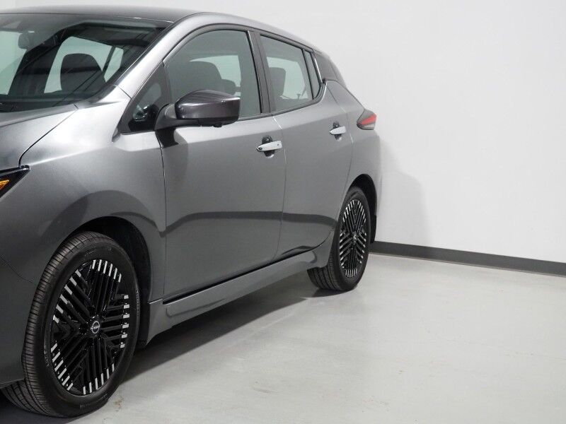 2024 Nissan LEAF SV PLUS *PROPILOT ASSIST, NAVIGATION, 360 VIEW CAMERAS, SAFETY ALERTS, ADAPTIVE CRUISE, HEATED SEATS/STEERING WHEEL, QUICK CHARGE, BLACK ALLOY WHEELS, APPLE CARPLAY Round Rock TX