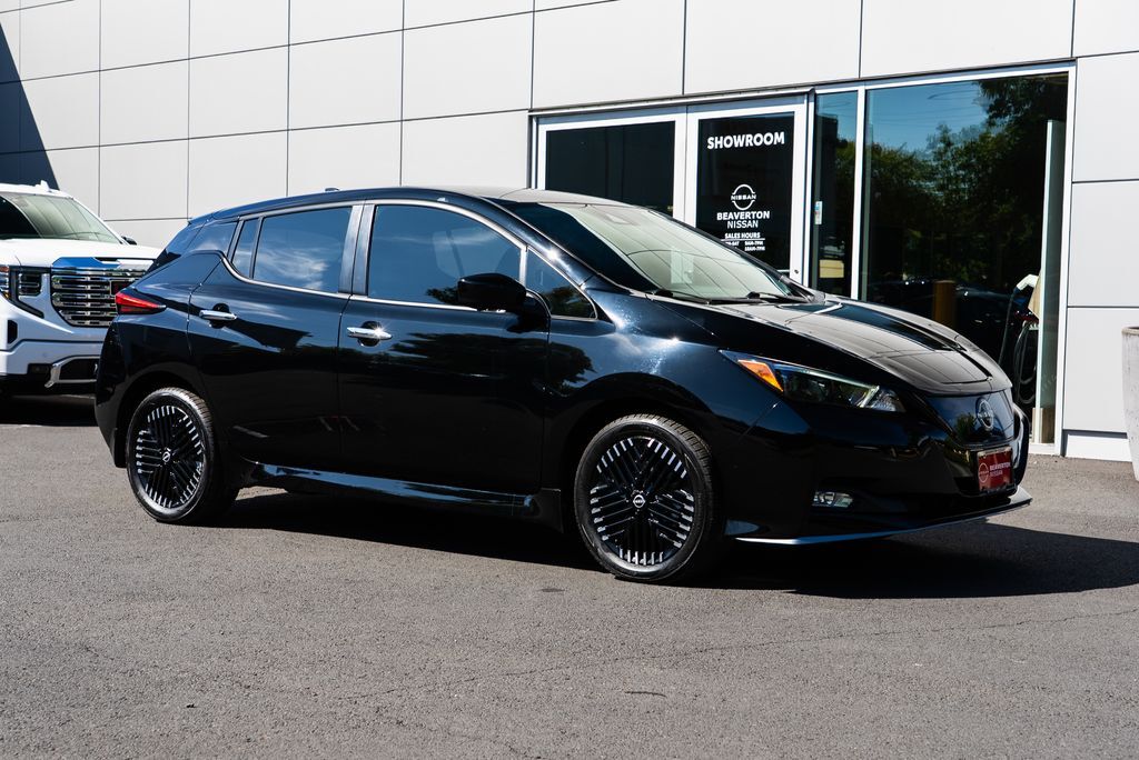2024 Nissan Leaf SV Plus