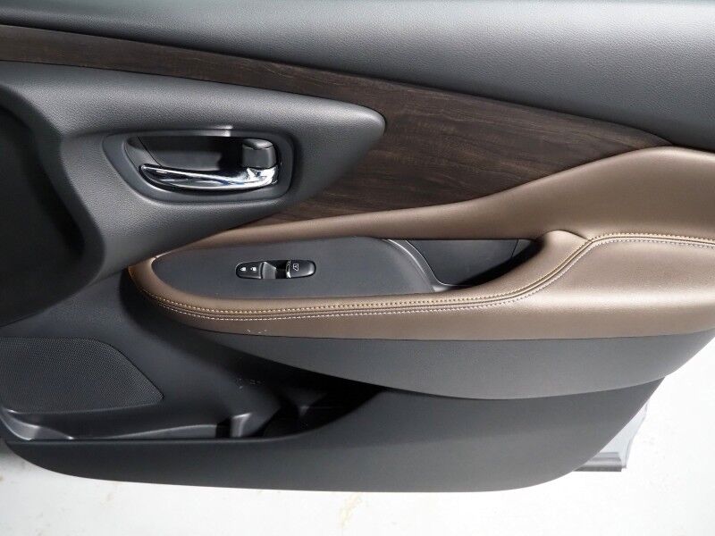 2024 Nissan Murano Platinum AWD *NAVIGATION, ADAPTIVE CRUISE, SAFETY ALERTS, 360 VIEW CAMERAS, PANORAMA MOONROOF, LEATHER, CLIMATE SEATS, HEATED STEERING, REMOTE START, BOSE, ANDROID & APPLE Round Rock TX