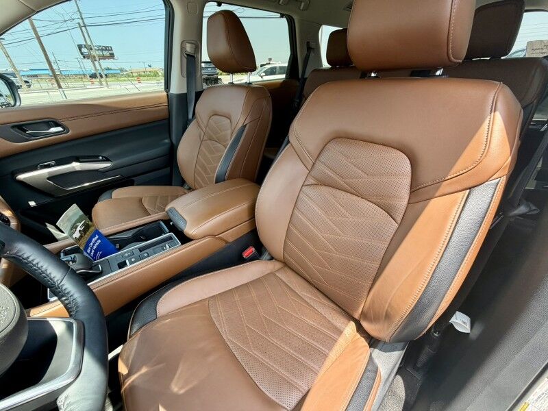 2024 Nissan Pathfinder Platinum Del Rio TX