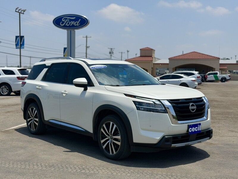 2024 Nissan Pathfinder Platinum