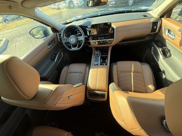 2024 Nissan Pathfinder Platinum Kerrville TX