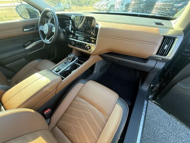 2024 Nissan Pathfinder Platinum Kerrville TX