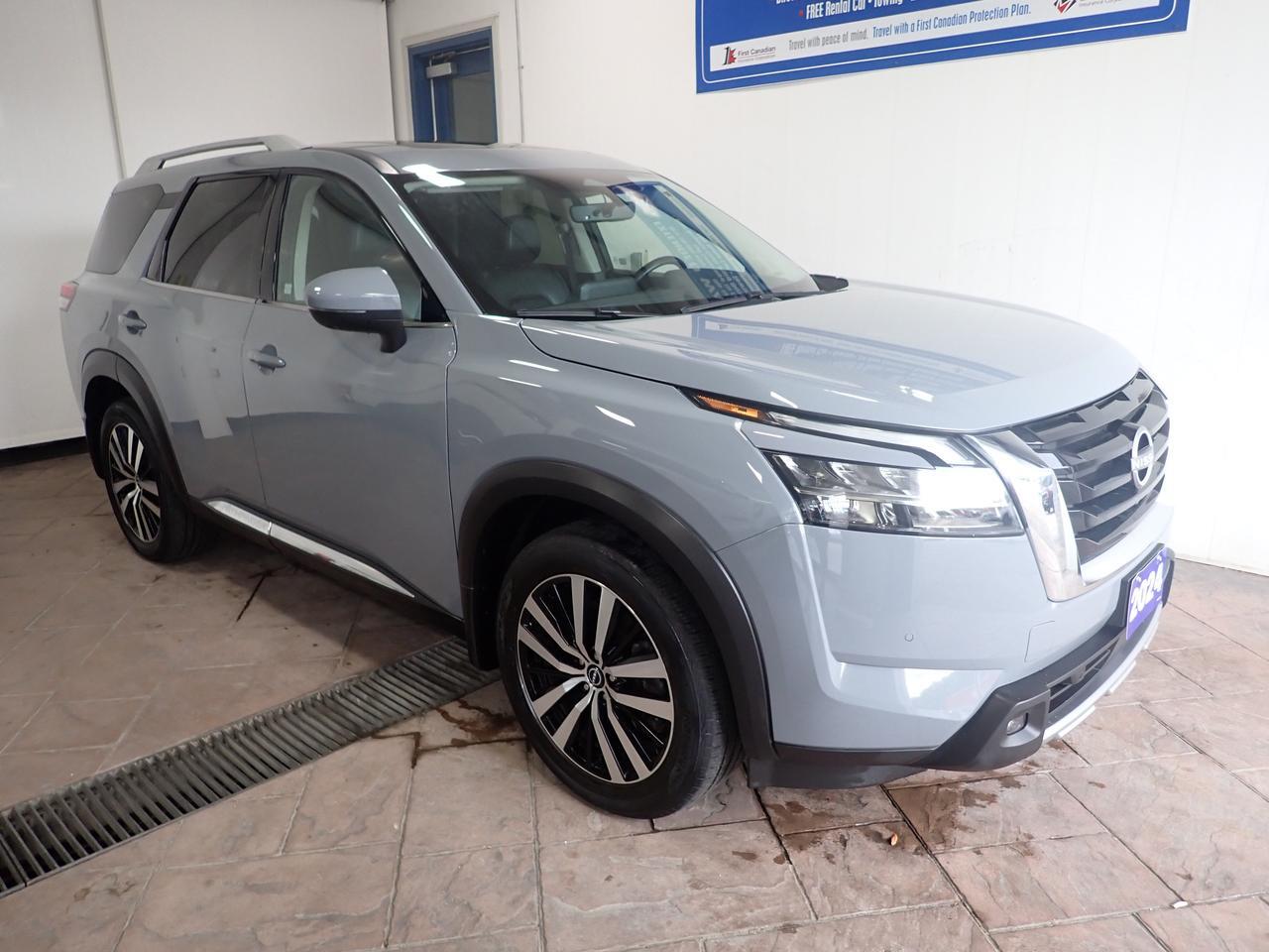 2024 Nissan Pathfinder Platinum 4WD LEATHER NAVI SUNROOF 7 PASS