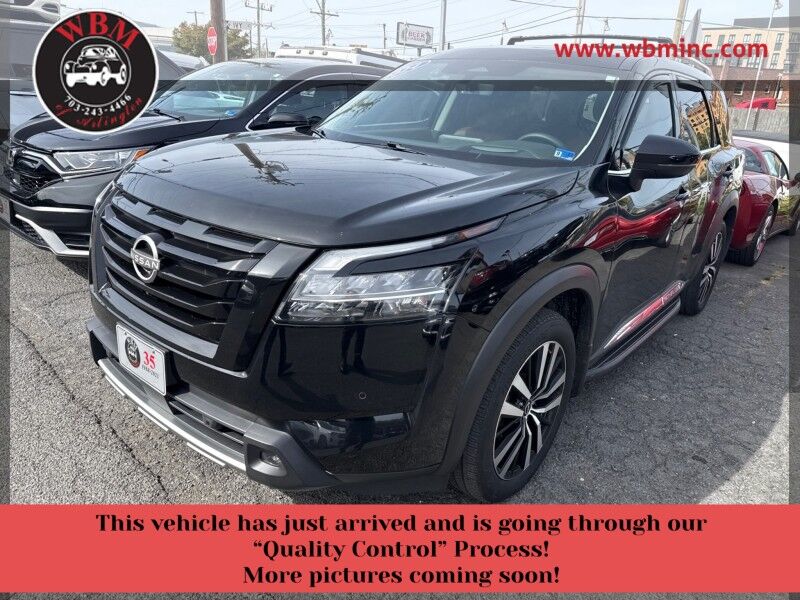 2024 Nissan Pathfinder Platinum AWD w/ Platinum Captain Chairs Package