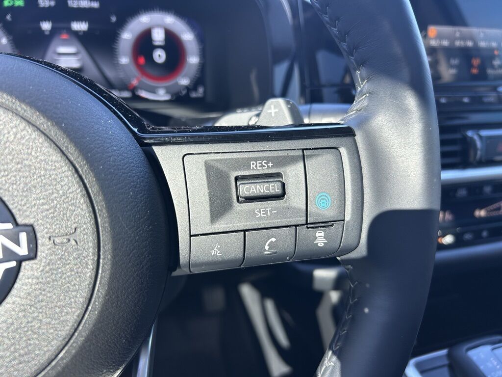 2024 Nissan Pathfinder Platinum Crestwood KY