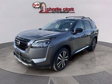 2024_Nissan_Pathfinder_Platinum_ El Paso TX